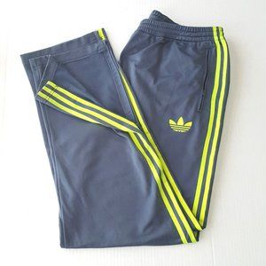 Adidas Men's Regular Fit Grey & Yellow Sweatpants w/Zip Leg & Pockets Size: 2XL.